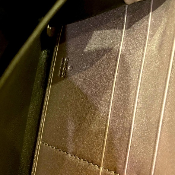 Gucci Zip Around Wallet - Picture 7 of 10
